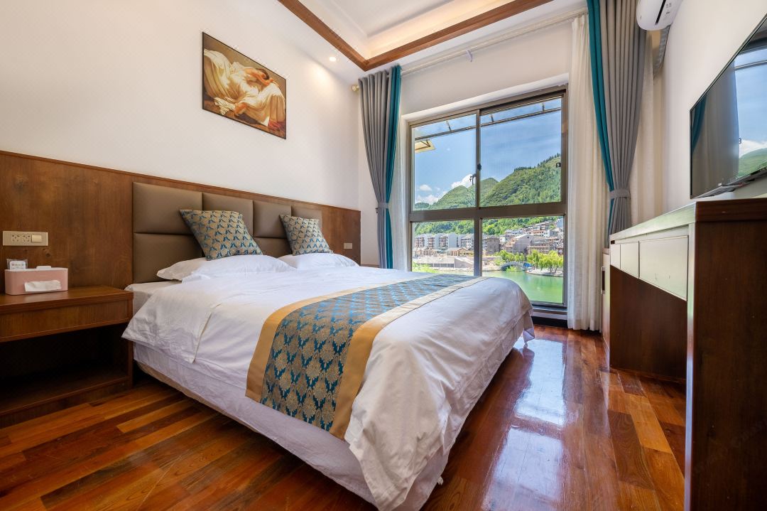 Zhenyuan Guishe View B&B
