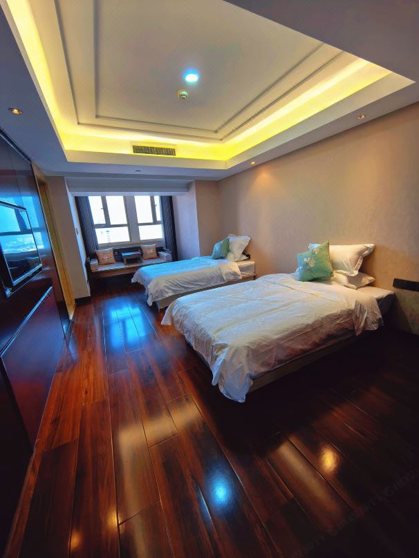 - Yujingli