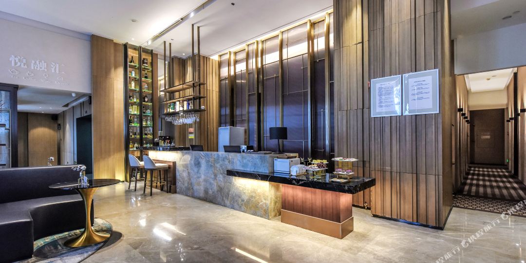 宽融全套房酒店(重庆时代天街D路店)