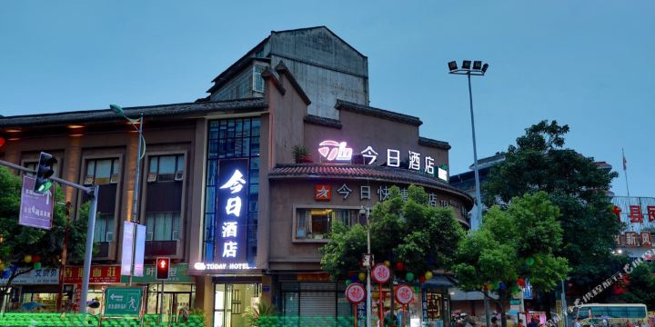 大竹假日酒店(大竹东湖公园店)