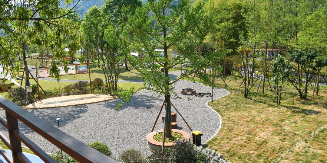 红鼻子自然营地