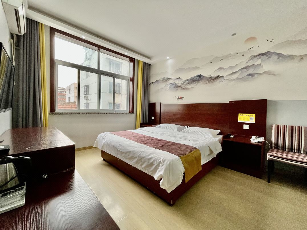 Zhoukou Meijing Business Hotel