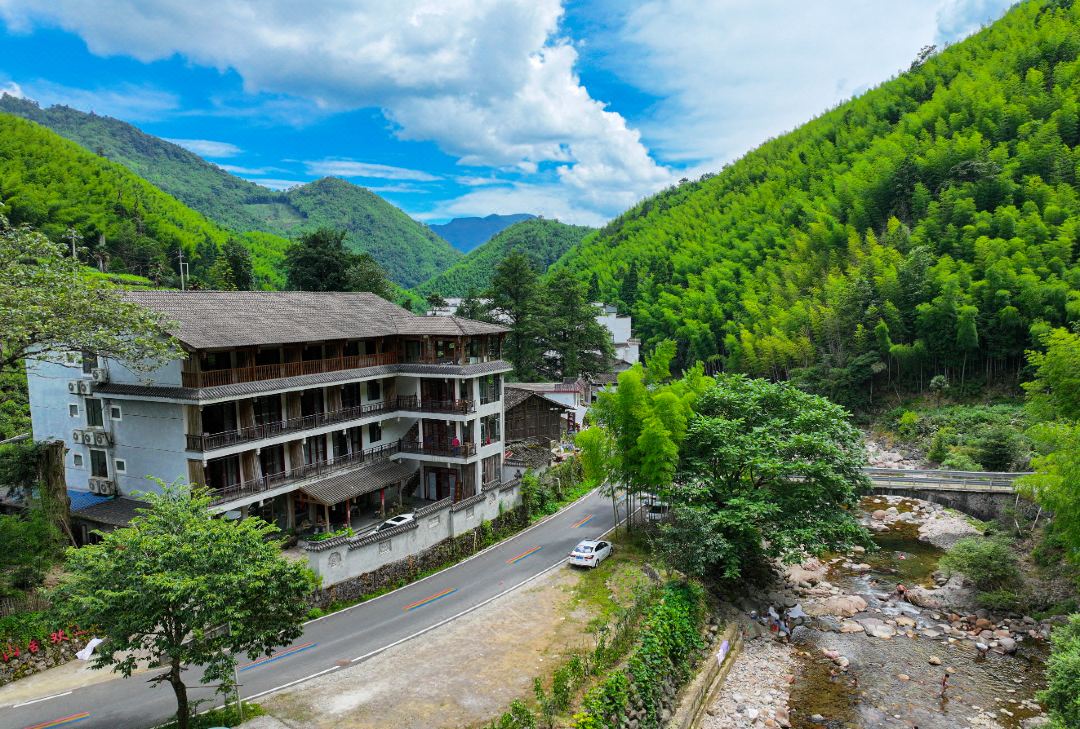 Wuyishan Changbaicha Mountain House Homestay