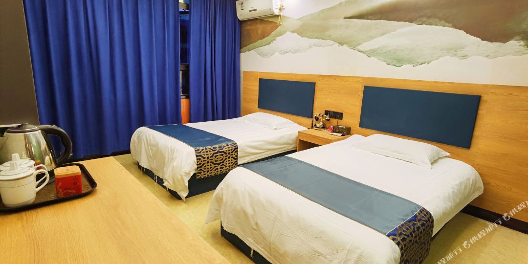 华丰电竞旅馆(永嘉创新路店)