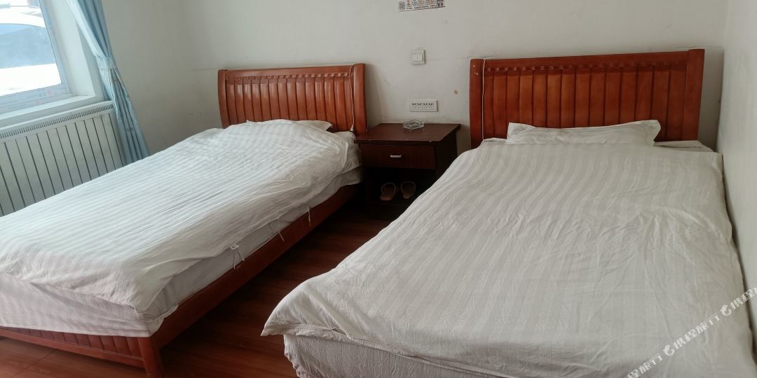 雅龙旅馆