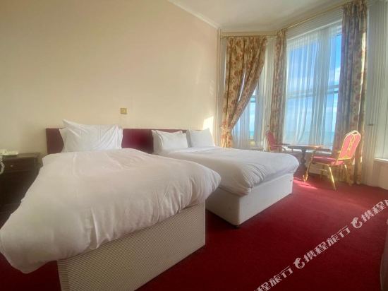 OYO Diamond Hotel Eastbourne - Tap to explore photos