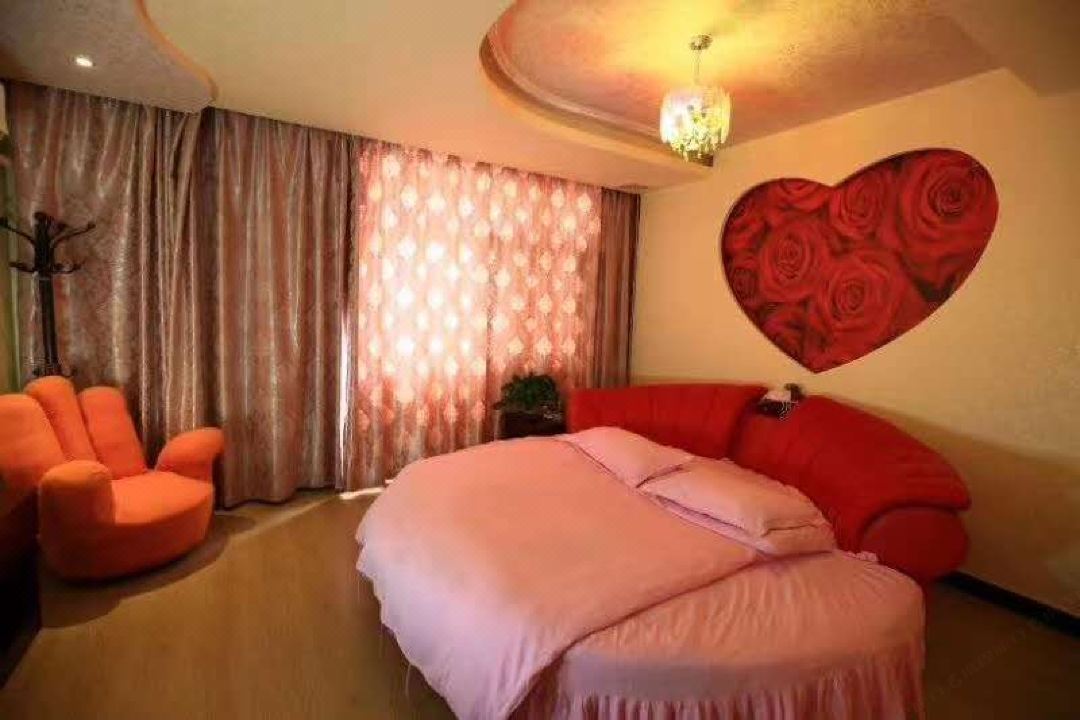 Xiaoxiang Business Hotel (Rucheng Hot Spring)