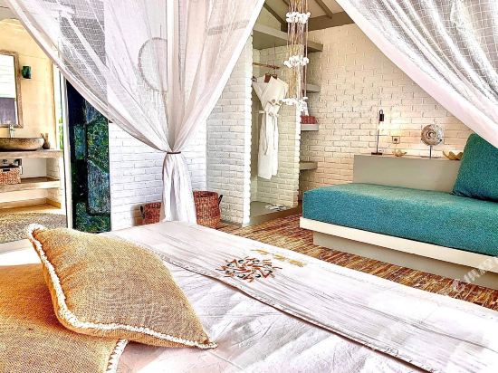 Villa Hari Indah - Tap to explore photos