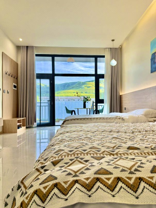 Jieguo Xiaojian Homestay (Nalati Scenic Area)