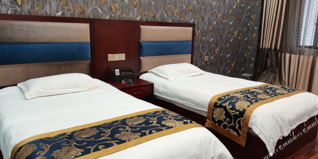 相亚招待所(花溪大道北段)