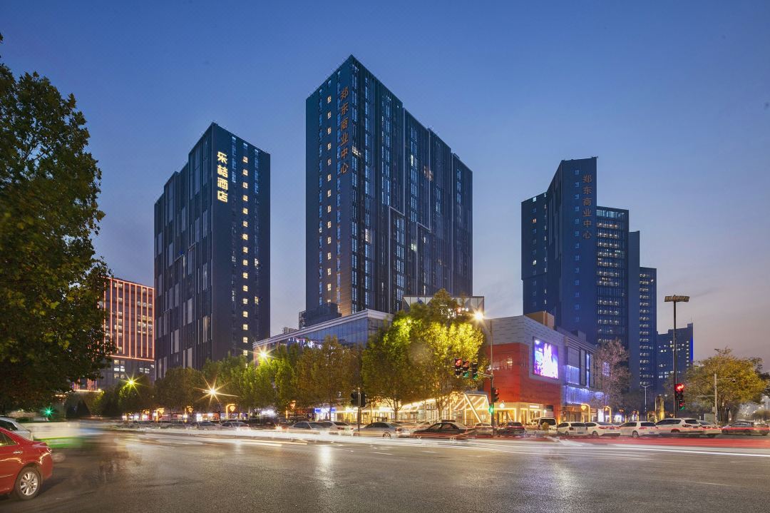 Le Ju Hotel (Zhengzhou East Railway Station Zhengdong Business Center store)