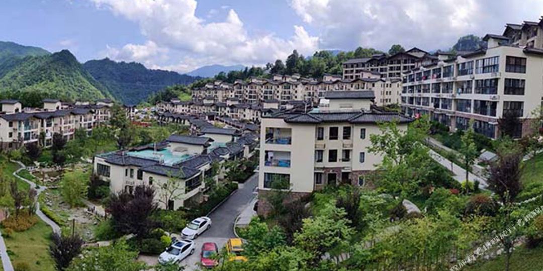 神龙架南山书苑酒店公寓