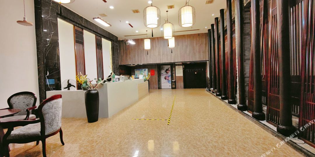 阿富尔连锁智慧大酒店(万国美宿店)