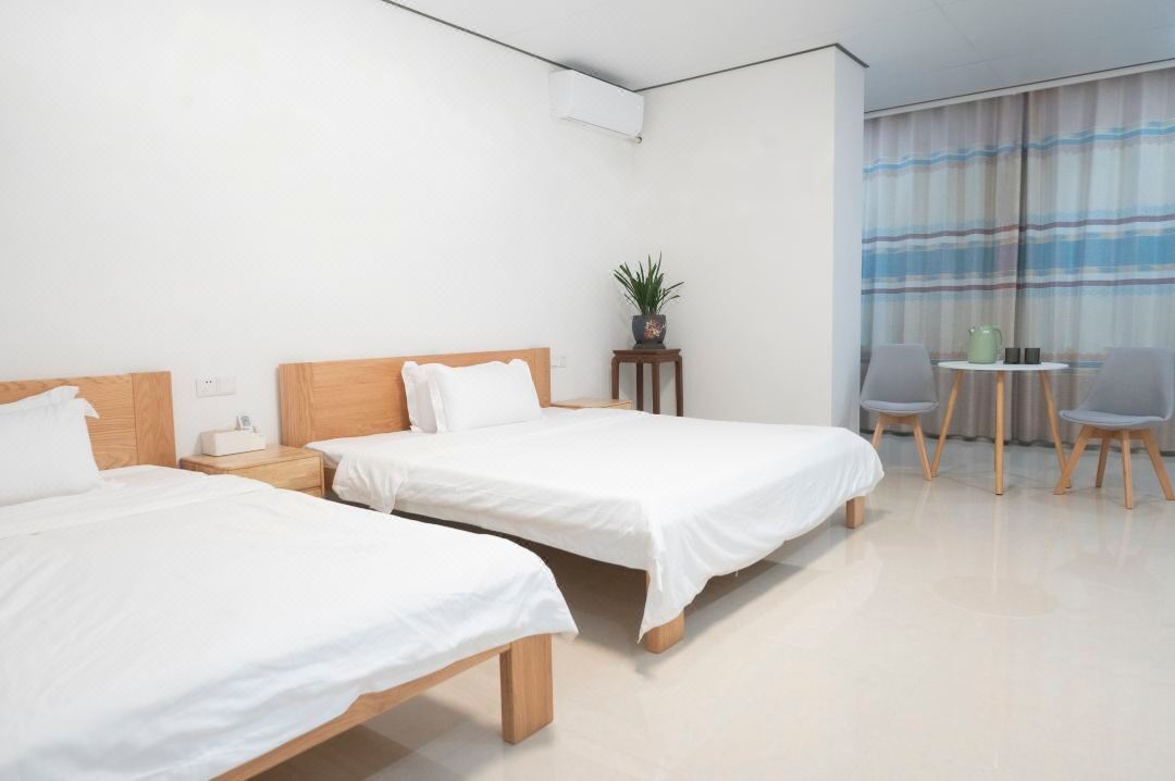Meizhou Island Seaside Small Building Homestay