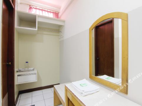 Hotel Palem - Tap to explore photos