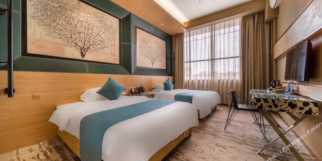 紫荆花连锁酒店(南宁广西大学秀灵路地铁站店)