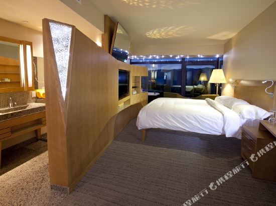 Sparkling Hill Resort and Spa - Adults Only - Tap to explore photos