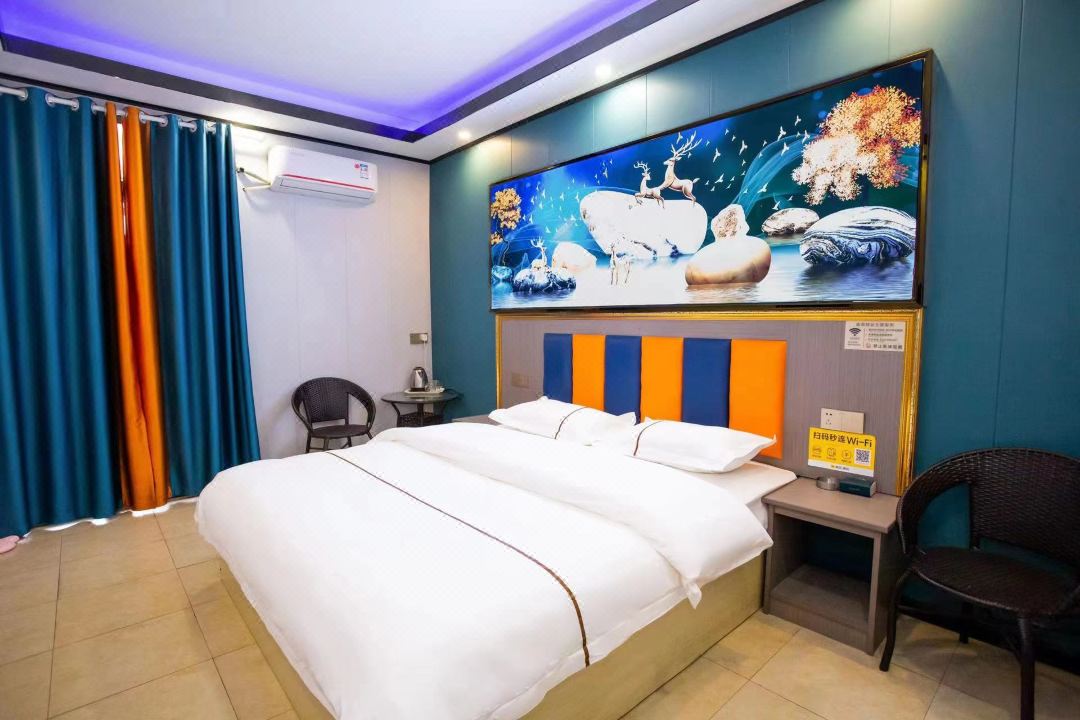 Zhongshan 1+1 Apartment