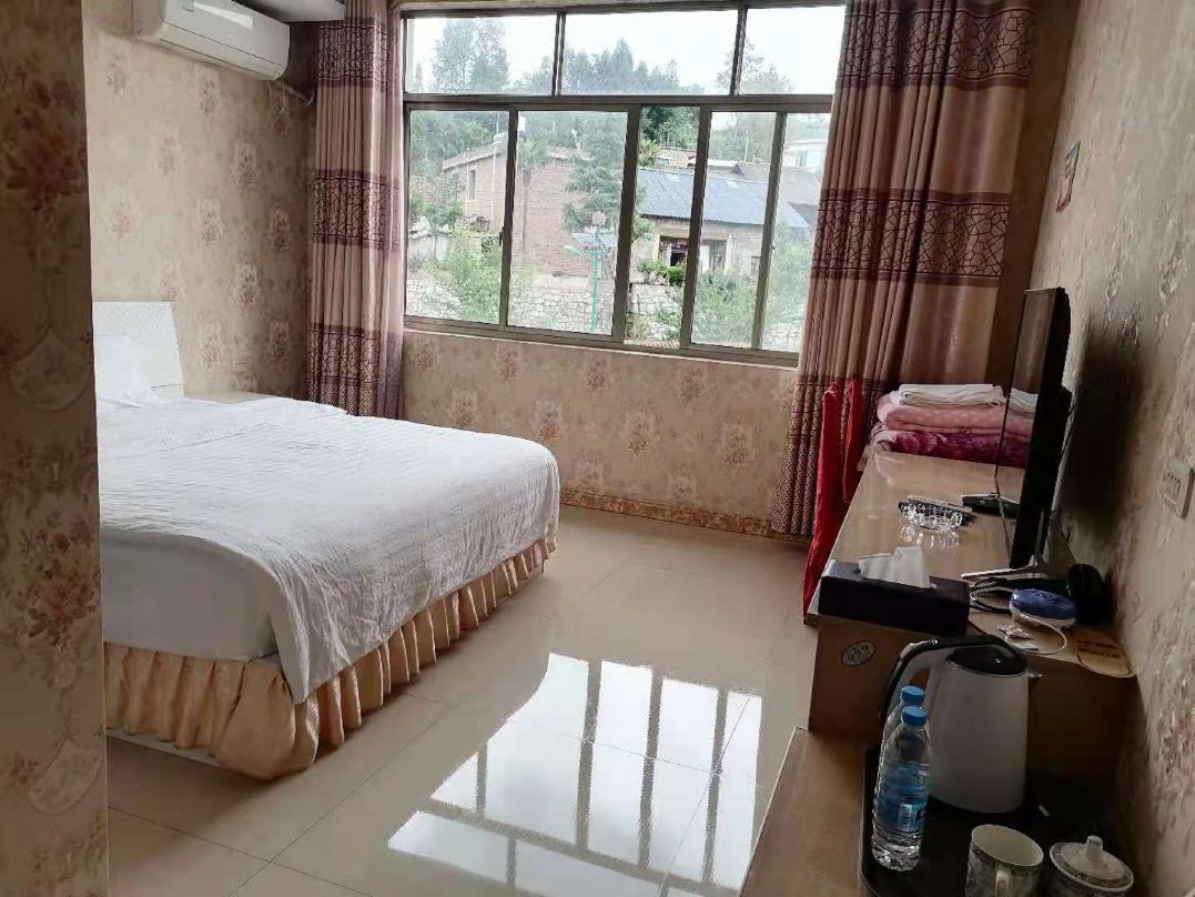 Liupanshui Liangdu Nineteen Degrees Inn