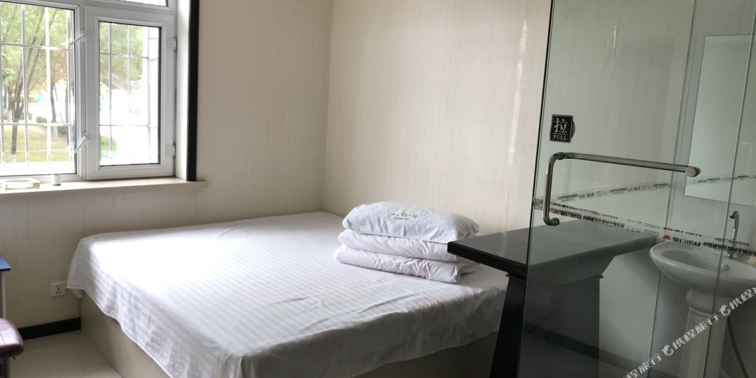 七台河云飞旅店