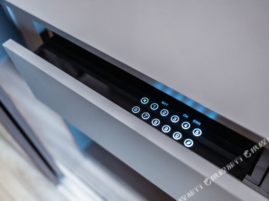 The One Smart Living & Safety - Tap to explore photos
