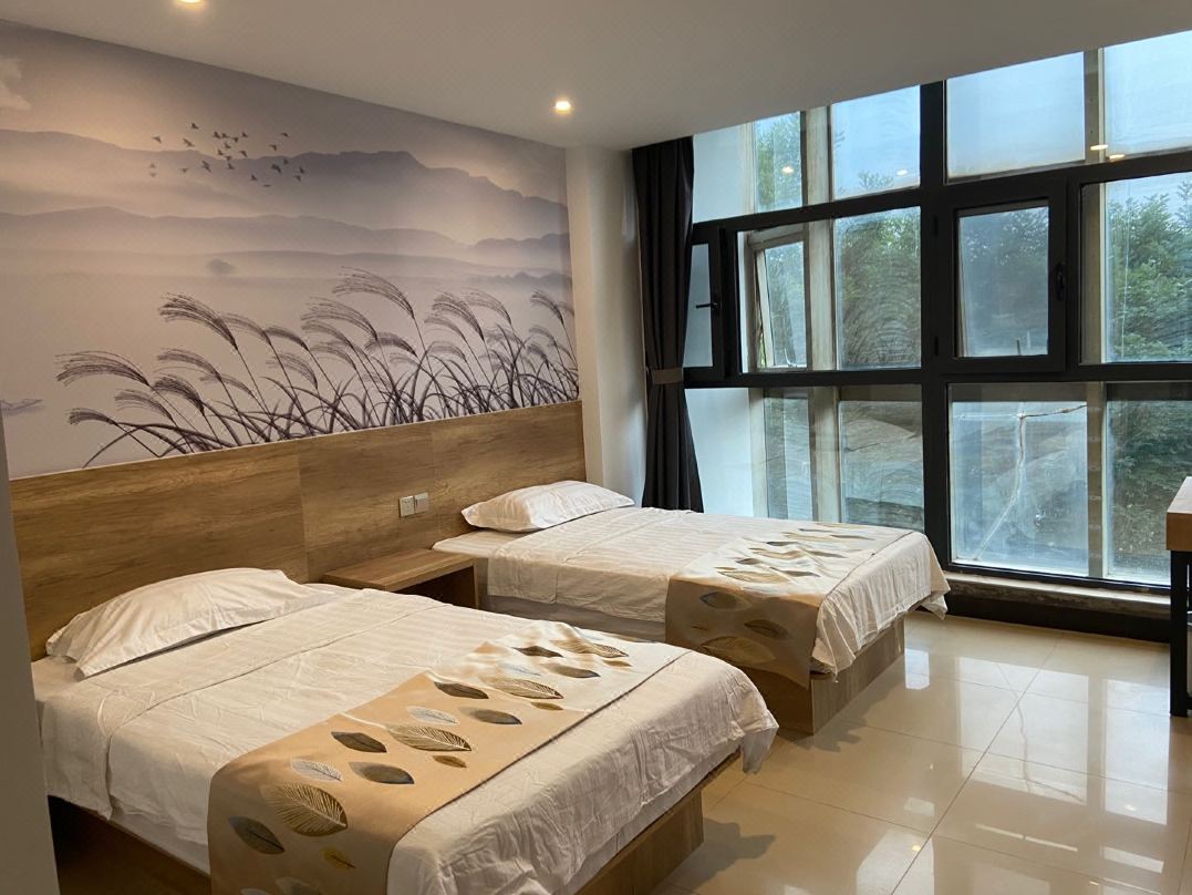 Hongri Hotel (Hongqi Street, Shijiazhuang)
