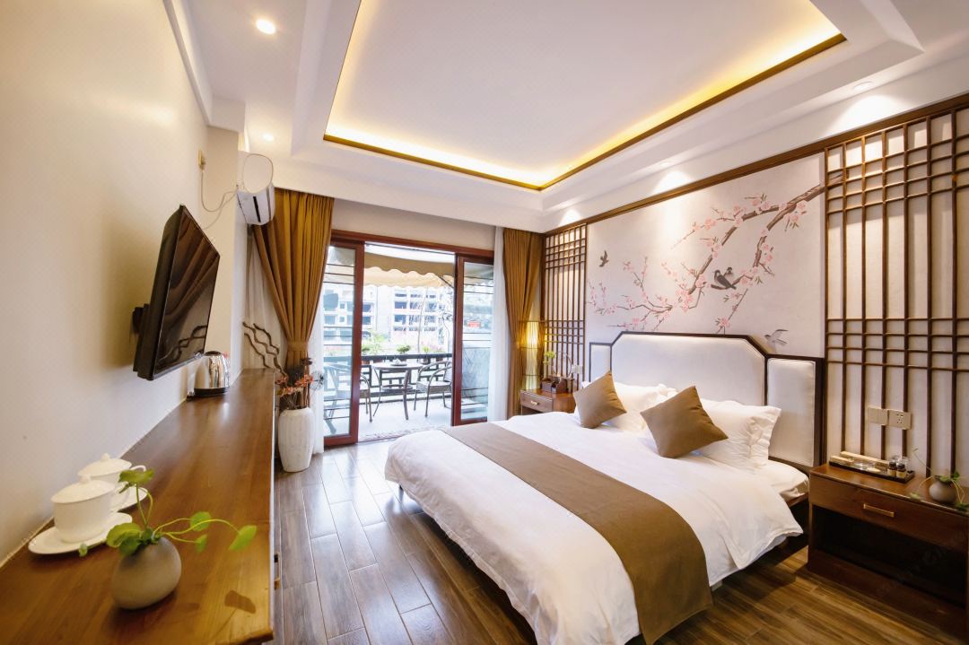 Impression Lishe Boutique River View Inn