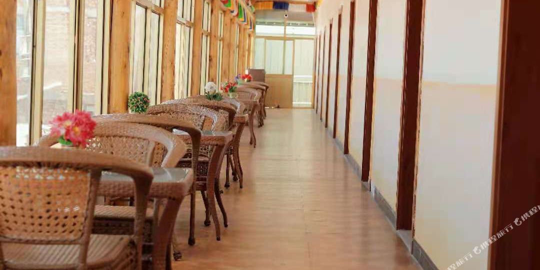 共和安多避暑酒店