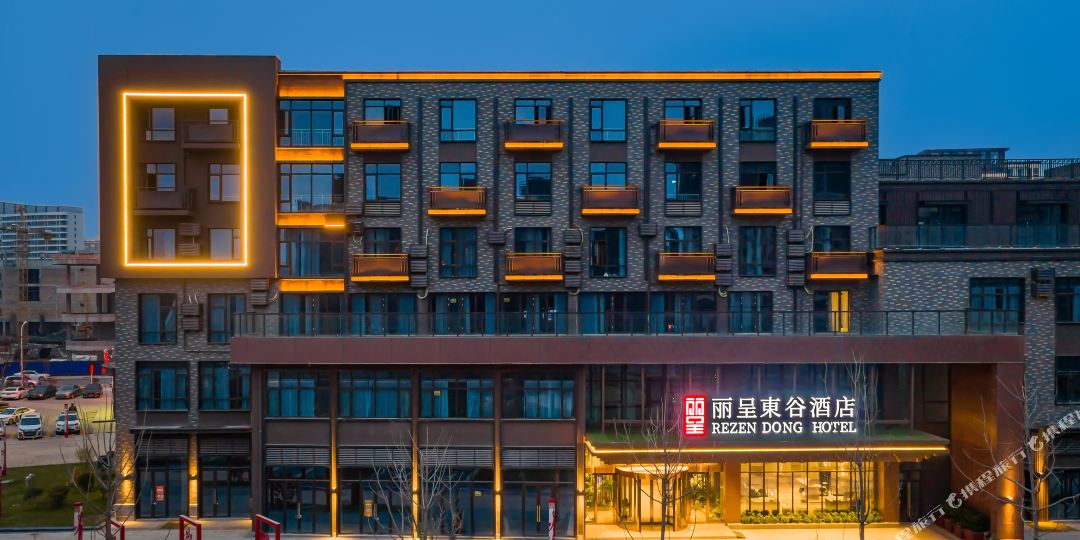 丽呈东酒店(界首天润誉府火车站店)