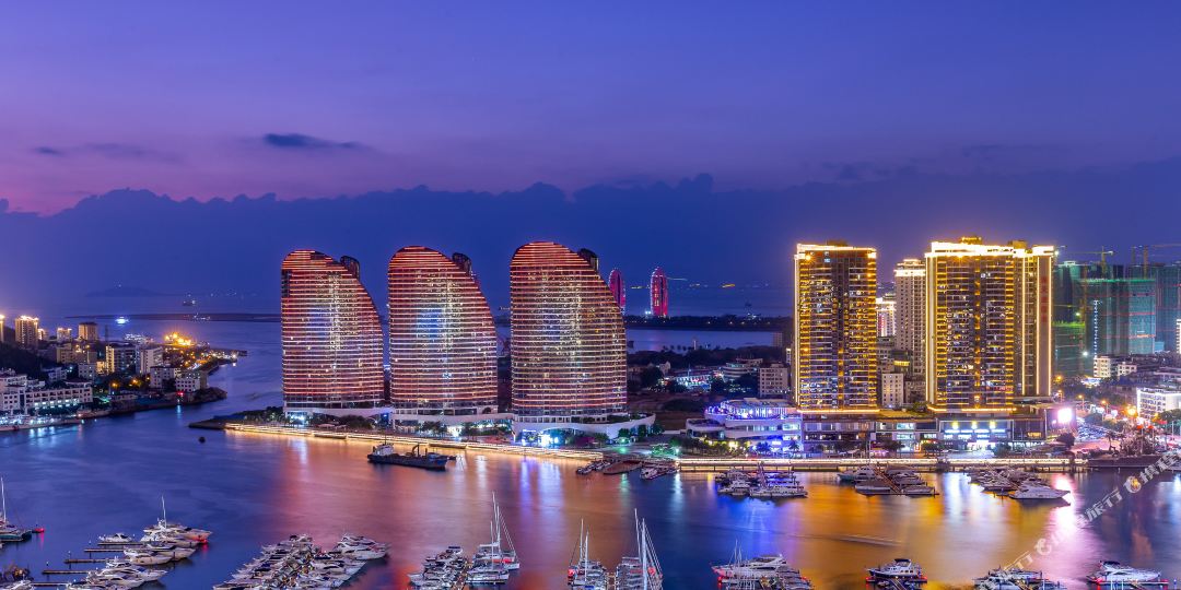 三亚海天盛筵国际游艇港度假公寓(中服免税第一市场店)