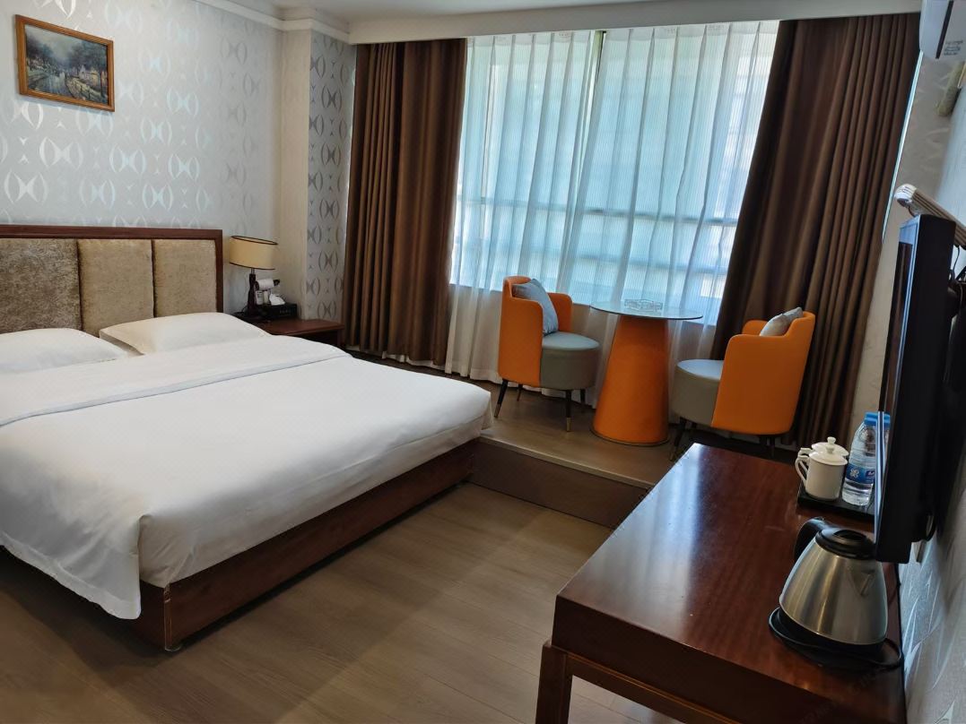 Chongqing Yunhong Business Hotel