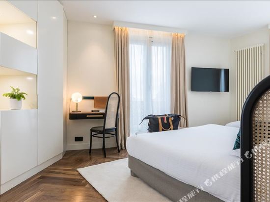 Hotel Le Friedland - Tap to explore photos