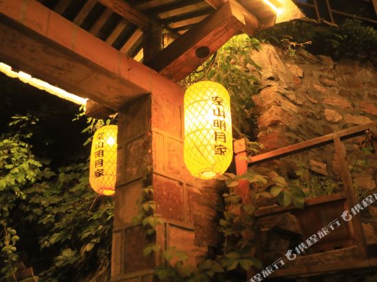 明月加酒店店