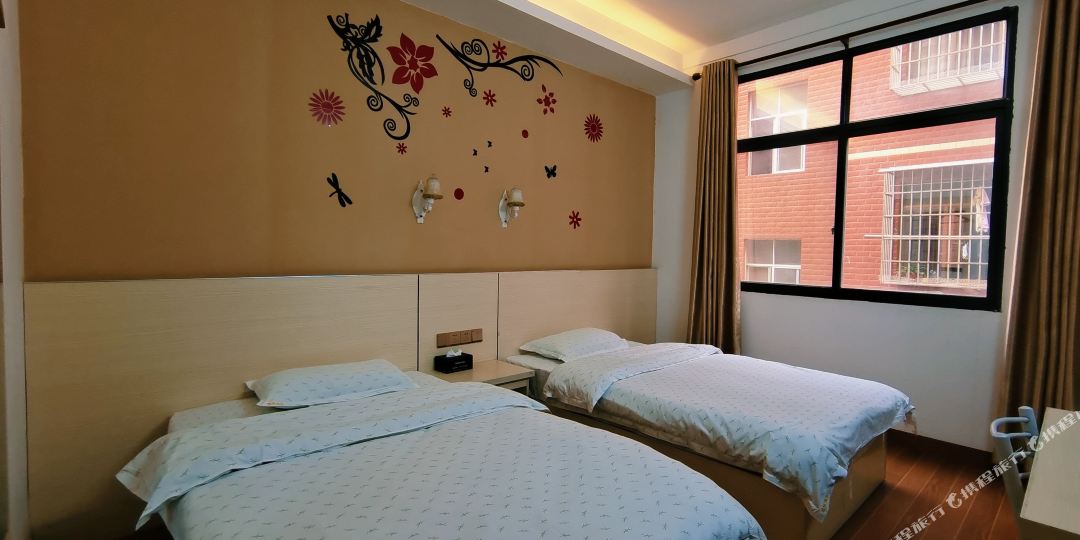 广西琅贻晌午酒店