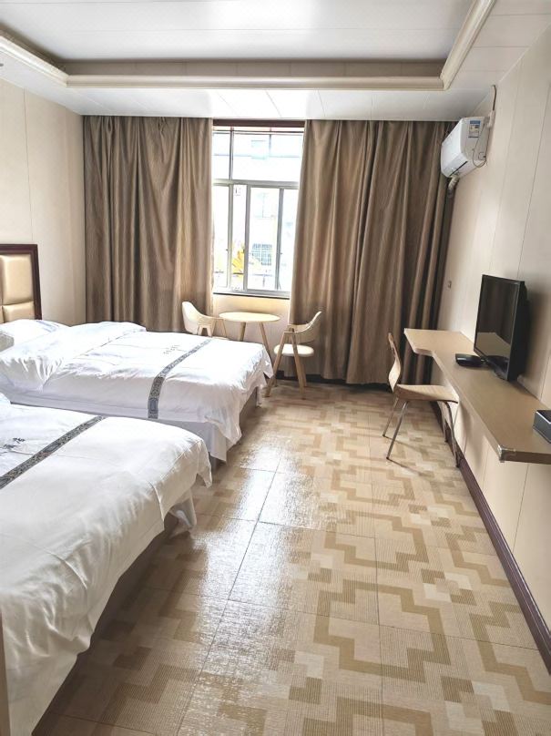 Huaihua Dongxin Hotel
