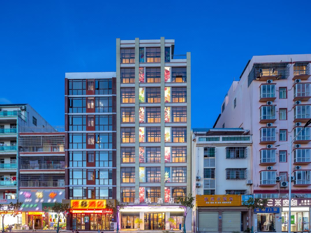 Lavande Hotel (Sanya Bay Jixiang Street tram station)