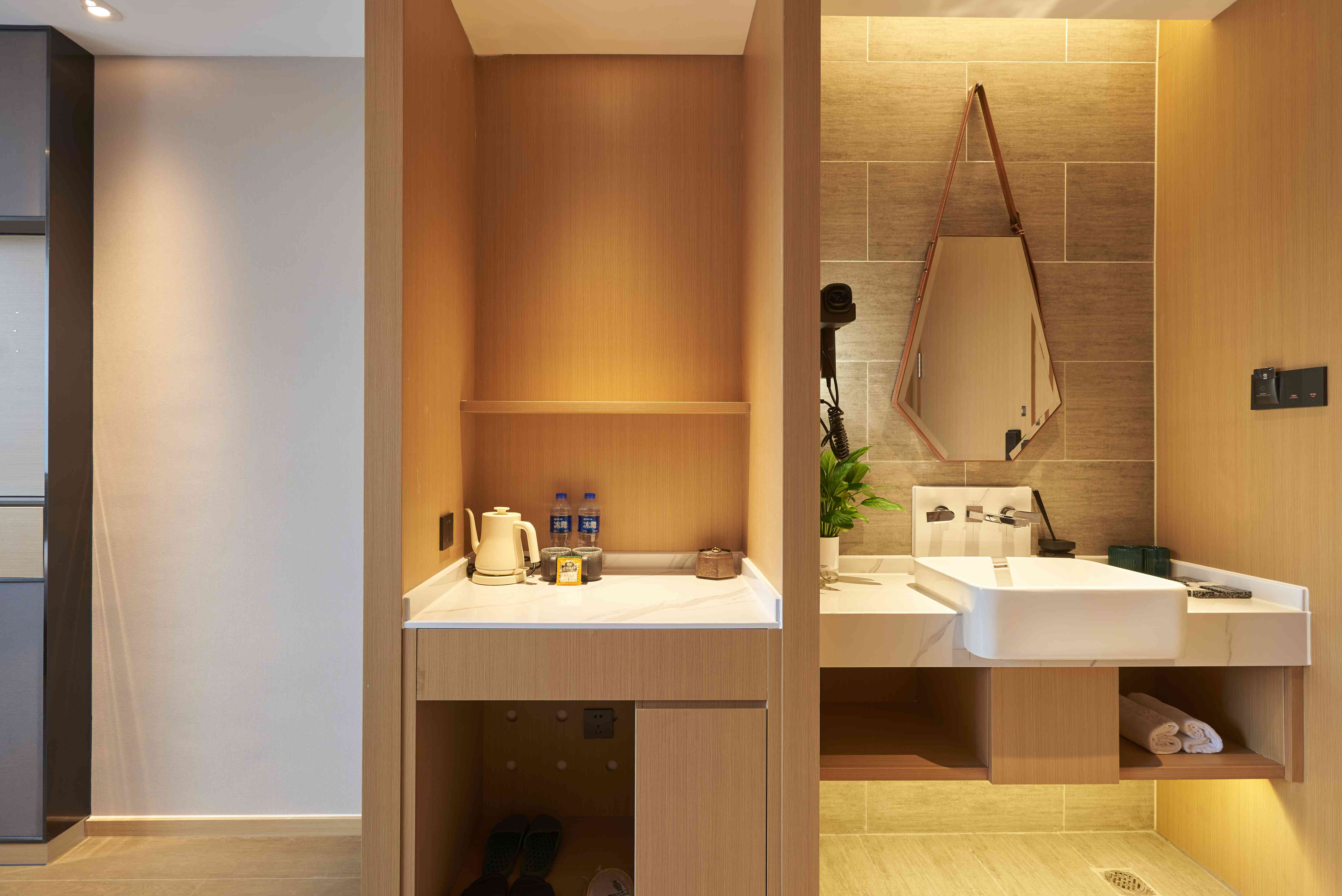 蘇州拙政別苑ホテル（觀前街拙政園）