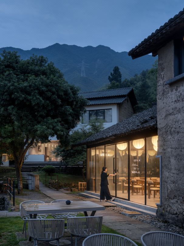 Kaichen Xixinlu Hostel