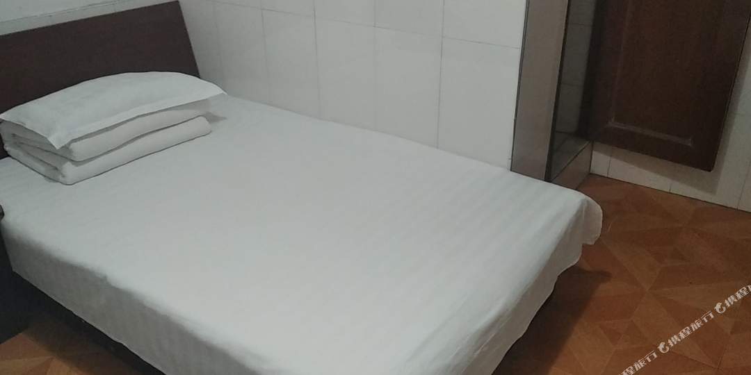 成群旅馆