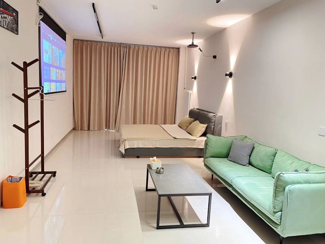 Xia Shiguang Homestay (Yangguang Yaju Post and Telecommunications Building Subway Station)