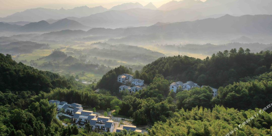 九华山陌至上间堂雾涧