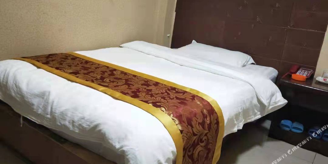 华峰旅馆(庄洪路)