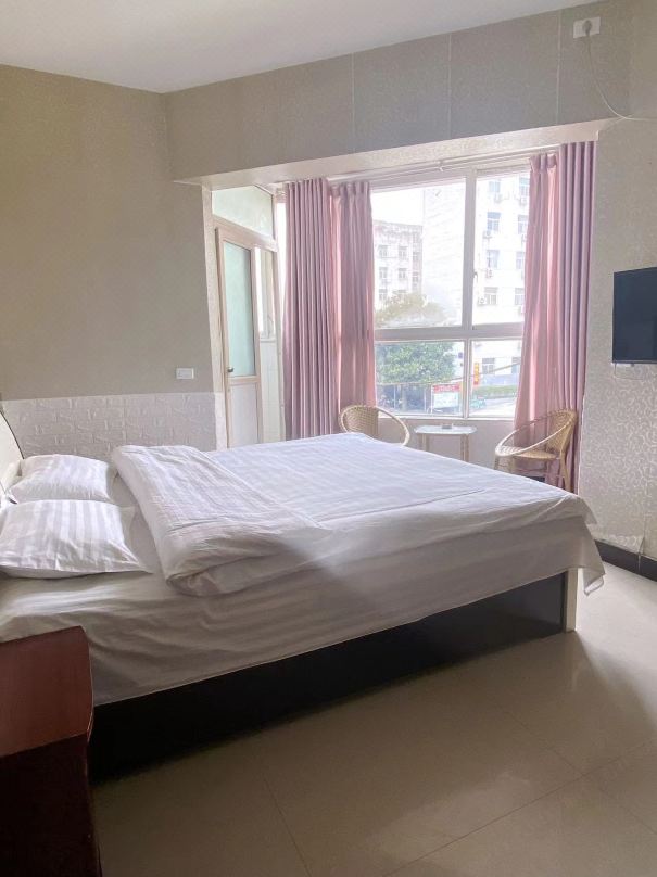 Gongyi Chengxin Hotel