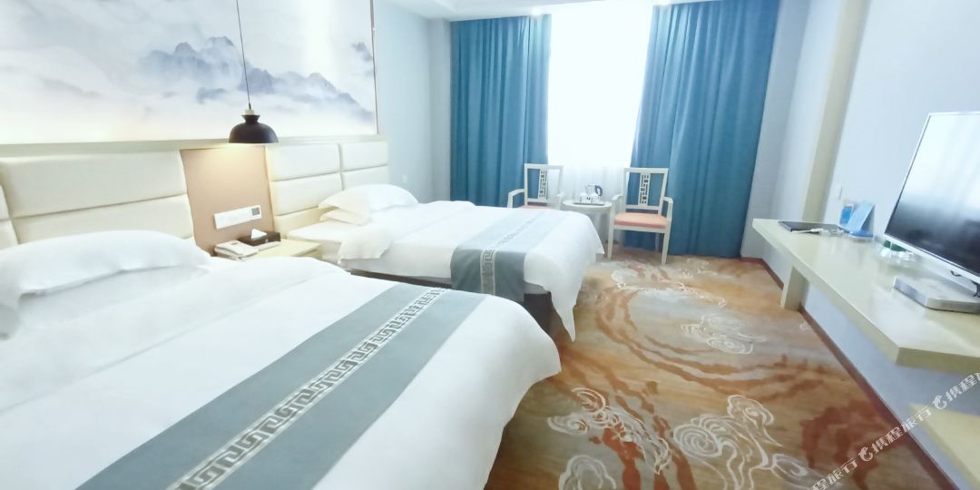 锐一酒店(平南东湖店)