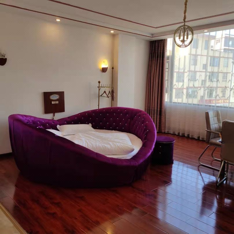 Shizong Xinhongfu Hotel
