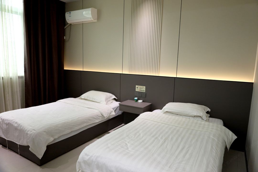 Xinxiang Guangle Holiday Hot Spring Hotel