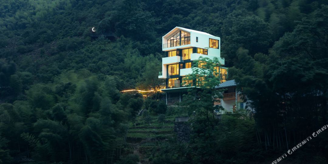 黄山云上民居