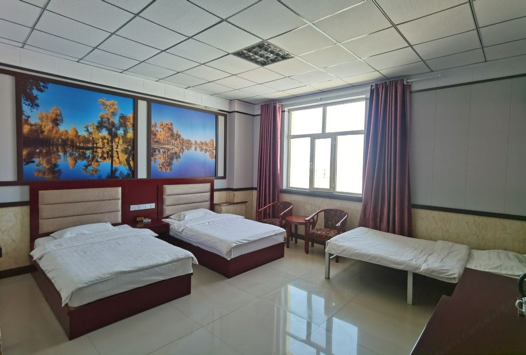 Ejin Banner Hongtai International Hotel
