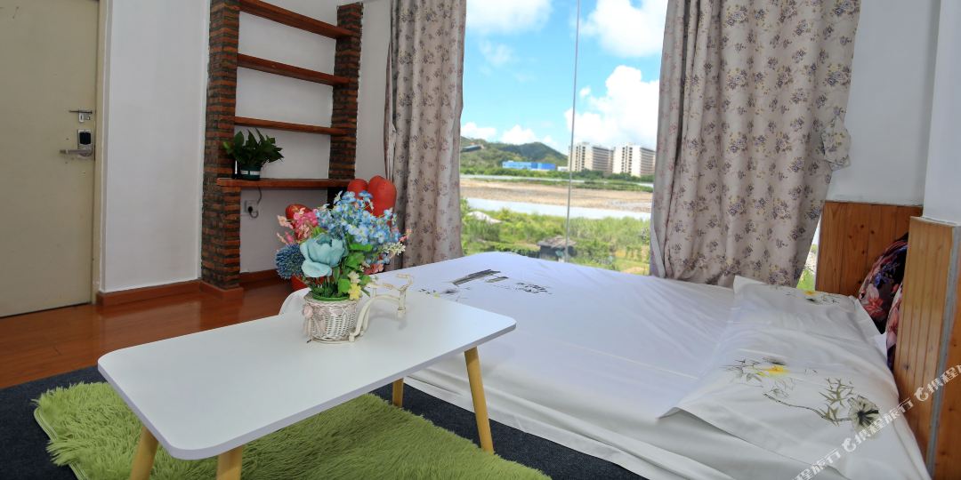珠海树巢民宿(横琴海洋王国店)