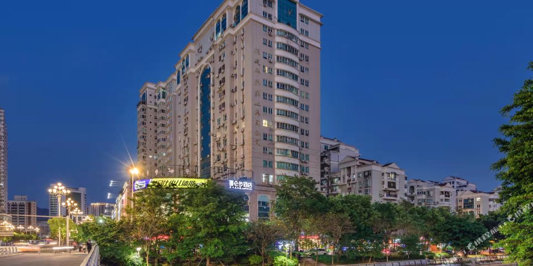 哥伦布酒店(福州火车站斗门地铁站店)